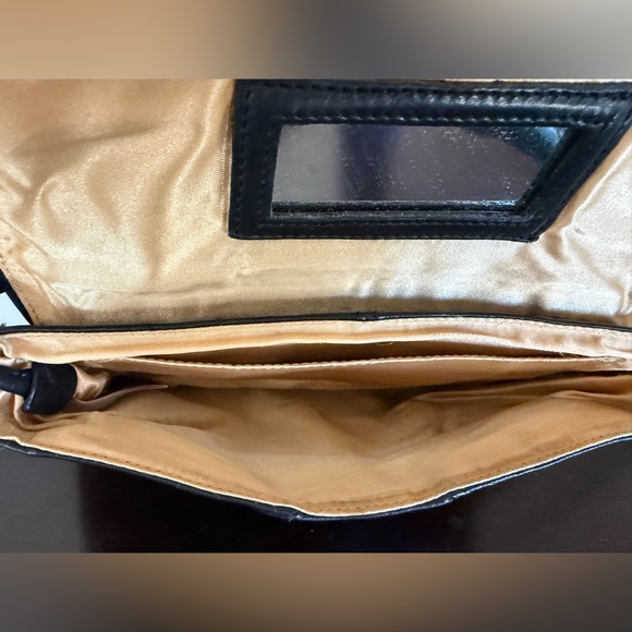 Vintage Liz Clairborne Black Leather Shoulder Bag mirror pockets gold lining - Picture 7 of 16